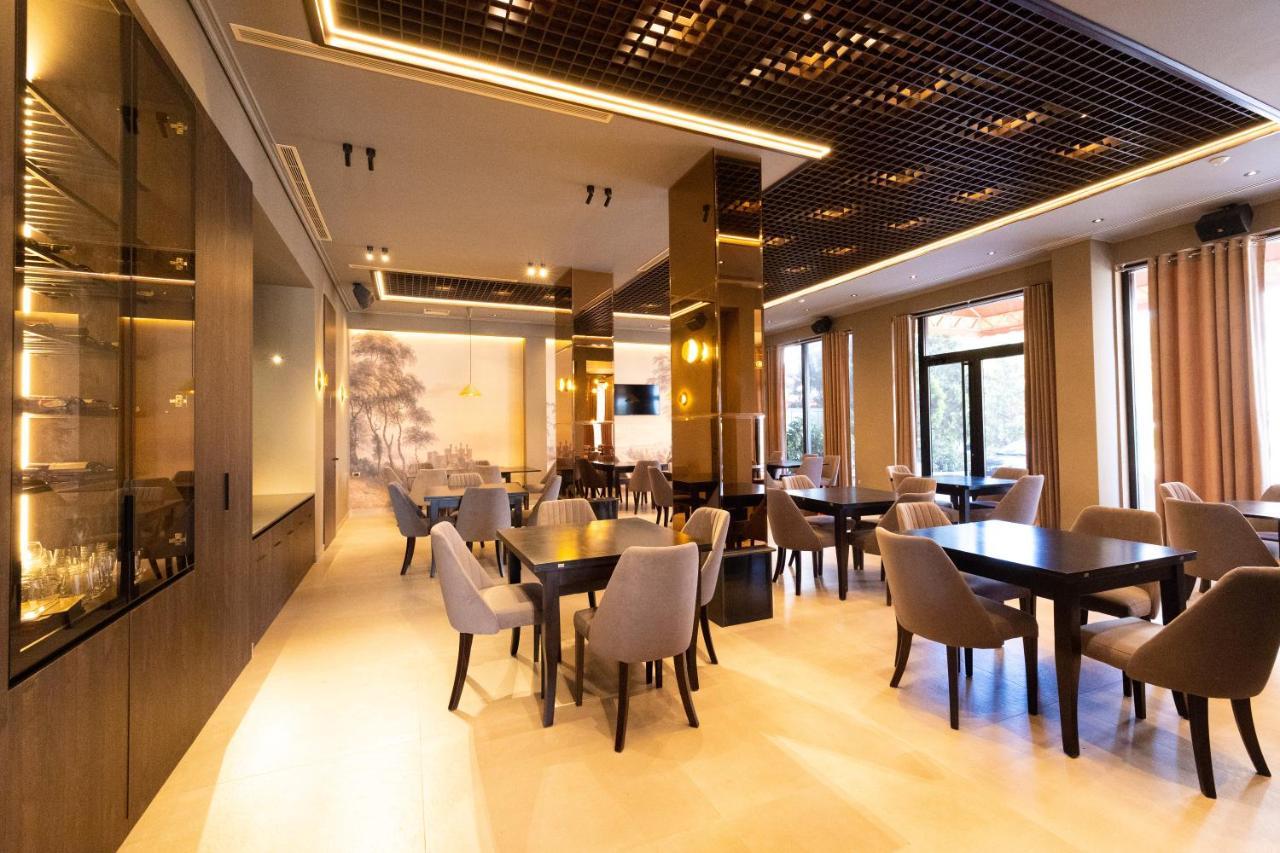 New Donantelo Hotel Vlore Ngoại thất bức ảnh