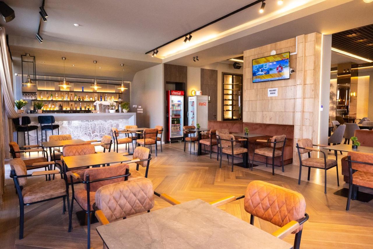 New Donantelo Hotel Vlore Ngoại thất bức ảnh