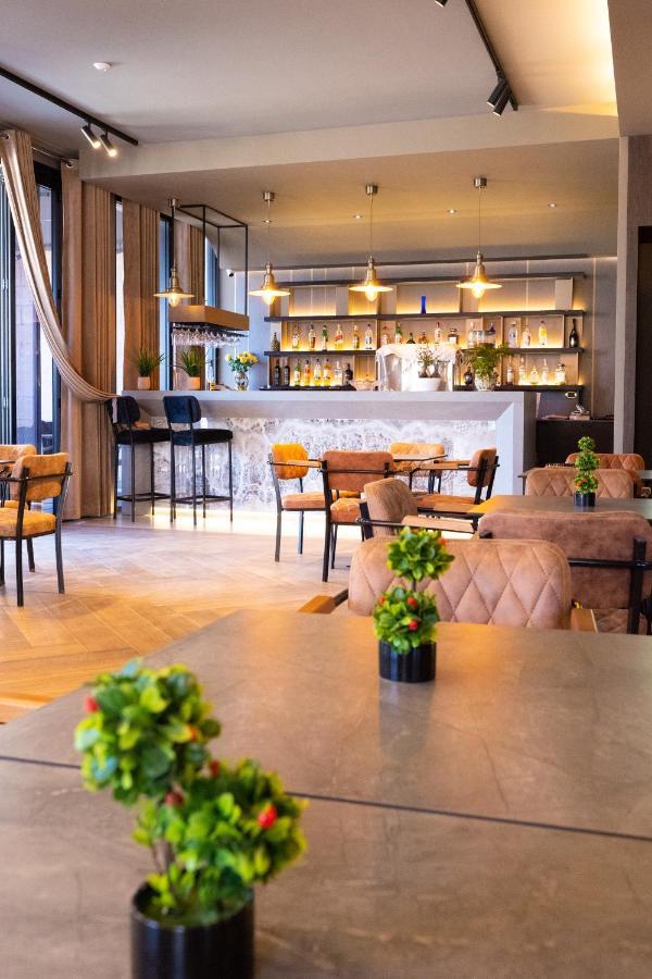 New Donantelo Hotel Vlore Ngoại thất bức ảnh