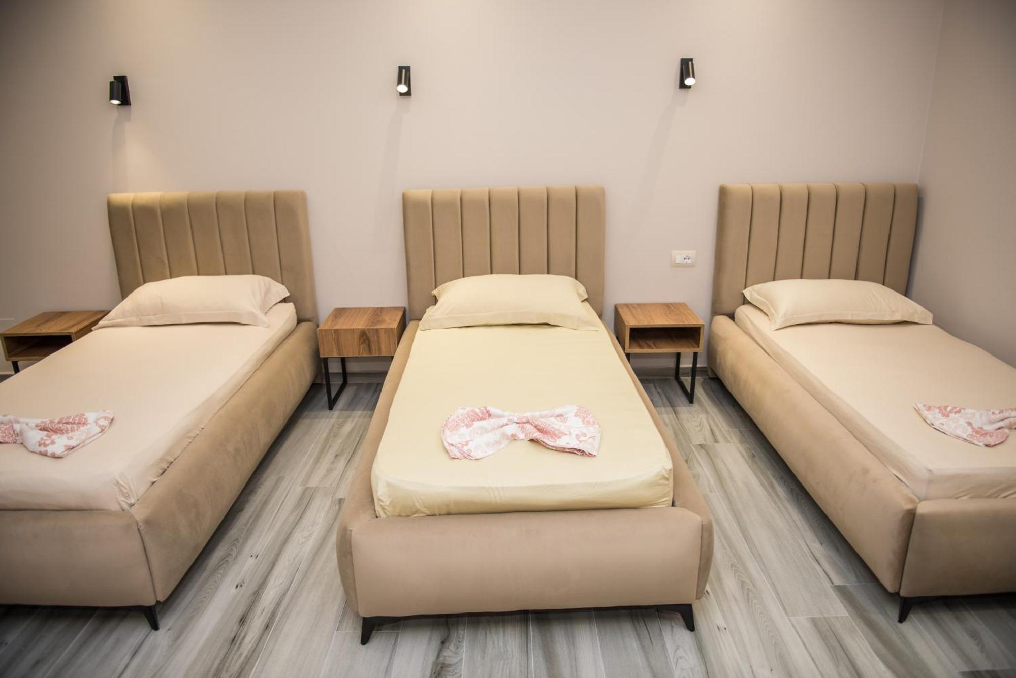 New Donantelo Hotel Vlore Ngoại thất bức ảnh