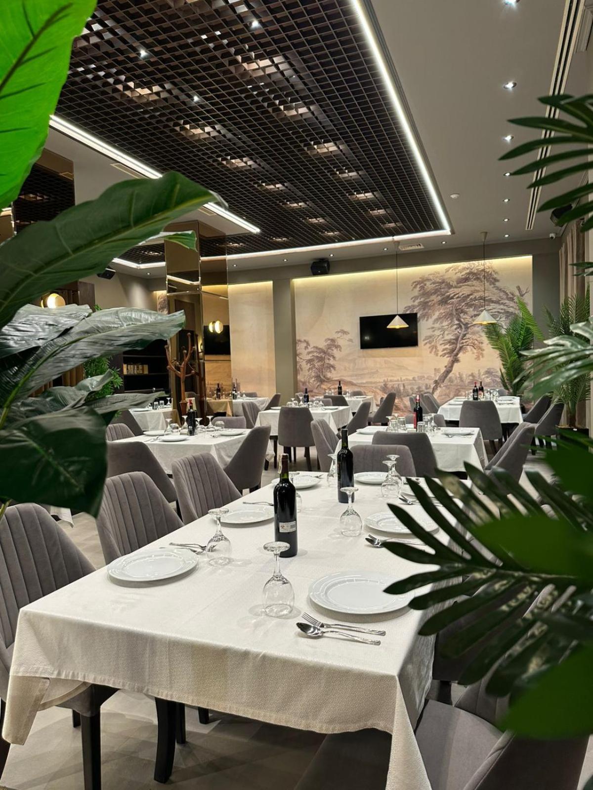 New Donantelo Hotel Vlore Ngoại thất bức ảnh